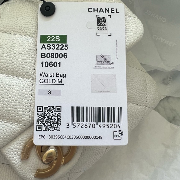 Chanel - Picture 6 of 6